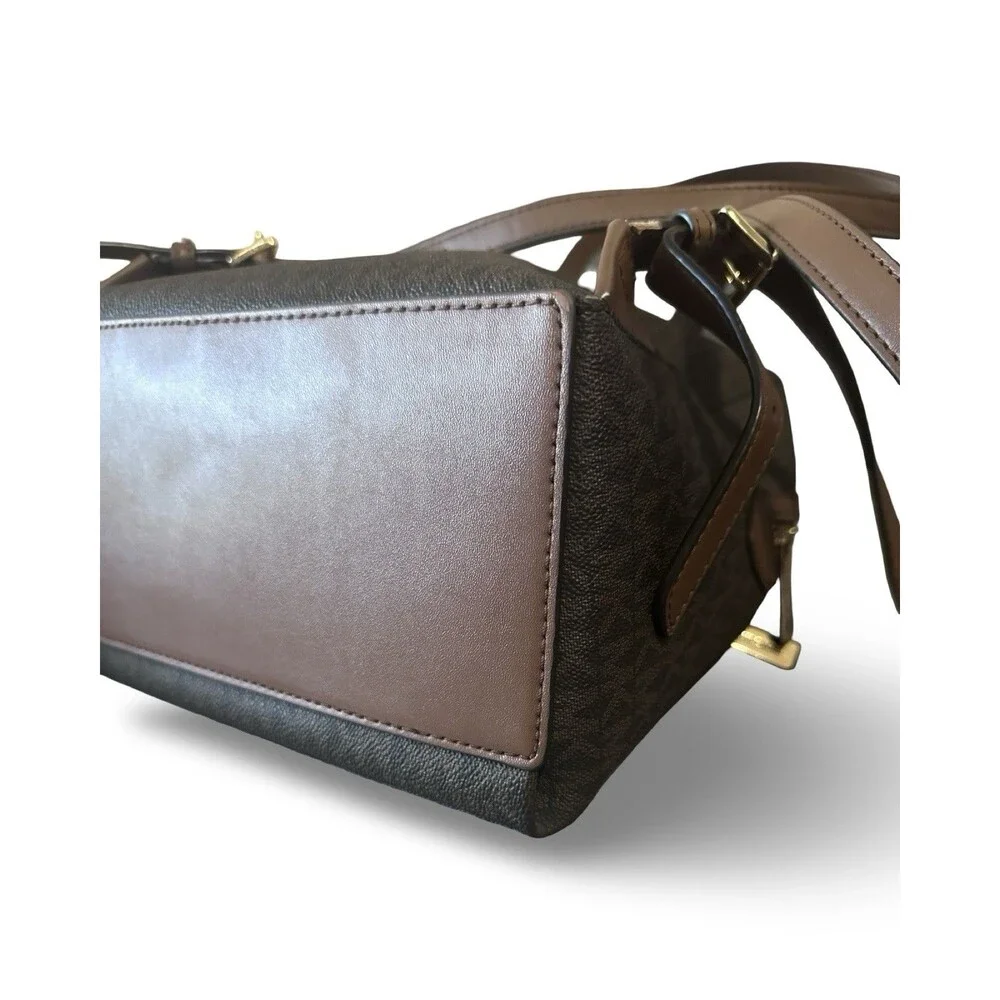 Michael Kors Dallas Medium Signature Logo Backpack